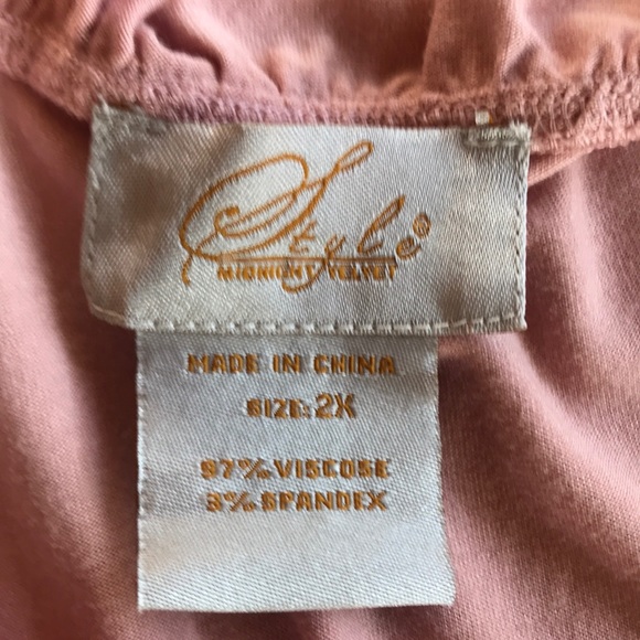 Ladies blouse - Picture 4 of 4